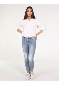 Unisono - SPODNIE - JEANSY. Materiał: jeans. Długość: krótkie. Styl: klasyczny