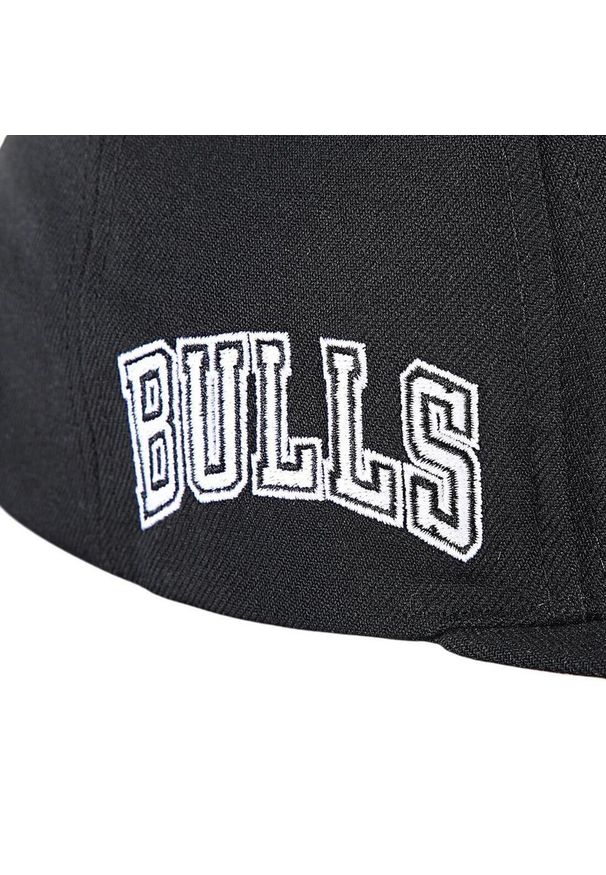 Mitchell & Ness - Czapka z daszkiem do koszykówki Mitchell Snapback NBA Chicago Bulls czarna. Kolor: czarny