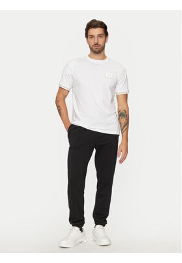 Karl Lagerfeld - KARL LAGERFELD T-Shirt 755463 551235 Biały Regular Fit. Typ kołnierza: dekolt w karo. Kolor: biały. Materiał: bawełna