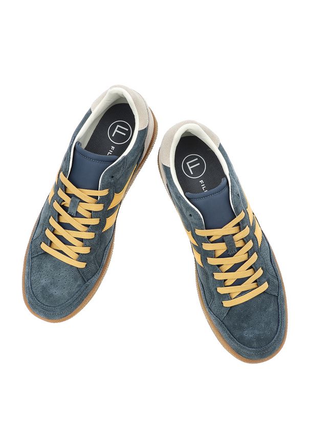 Sneakersy męskie Filippo, cholewka ze skóry naturalnej zamszowej z perforacją i wstawkami ze skóry licowej wiązanie z przodu zabudowany przód na grub. Okazja: na co dzień. Zapięcie: sznurówki. Kolor: niebieski. Materiał: skóra, zamsz. Szerokość cholewki: normalna