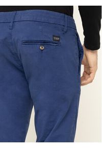 Guess Spodnie materiałowe M92B29 WBFE0 Granatowy Slim Fit. Kolor: niebieski. Materiał: bawełna
