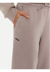 Under Armour Spodnie dresowe UA Icon Heavyweight 1386488 Szary Oversize. Kolor: szary. Materiał: bawełna #5