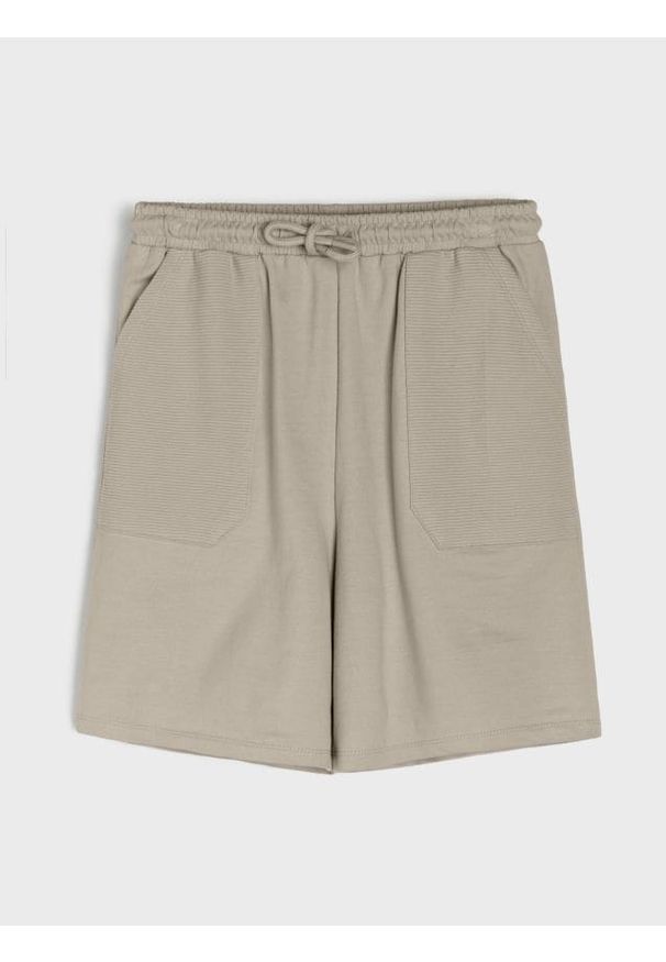 Sinsay - Szorty loose fit - beżowy. Kolor: beżowy