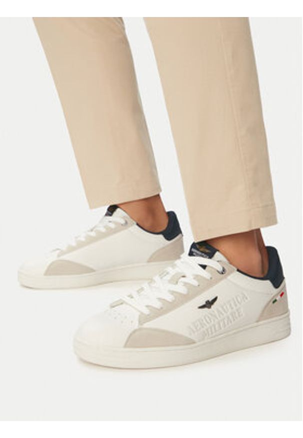Aeronautica Militare Sneakersy 261SC0306UCT04325 Biały. Kolor: biały. Materiał: skóra