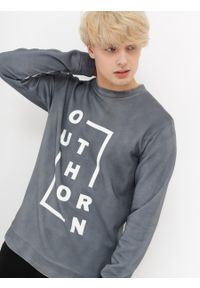 outhorn - Bluza nierozpinana z nadrukiem męska. Materiał: dzianina, poliester, dresówka, bawełna. Wzór: nadruk. Styl: klasyczny