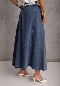 Renee - Granatowa Bawełniana Spódnica Jeansowa o Rozkloszowanym Kroju z Ozdobnym Paskiem Eatiane. Okazja: na co dzień. Kolor: niebieski. Materiał: jeans, bawełna. Wzór: gładki. Styl: casual #5