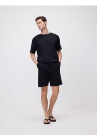 Reserved - Szorty regular fit z włóknem bambusowym - czarny. Kolor: czarny. Materiał: włókno #1