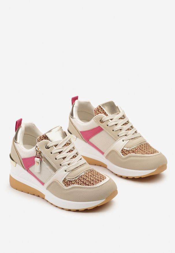 Renee - Beżowo-Różowe Sneakersy na Niewysokim Koturnie Ozdobione Suwakiem i Wstawkami Liorrama. Nosek buta: okrągły. Zapięcie: sznurówki. Kolor: beżowy. Materiał: materiał. Wzór: aplikacja. Obcas: na koturnie. Wysokość obcasa: średni