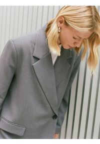 Reserved - Marynarka z dodatkiem wiskozy - ciemnoszary. Kolor: szary. Materiał: wiskoza #1