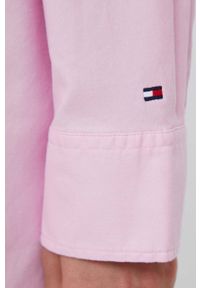 TOMMY HILFIGER - Tommy Hilfiger koszula bawełniana damska kolor różowy relaxed z kołnierzykiem klasycznym. Typ kołnierza: kołnierzyk klasyczny. Kolor: różowy. Materiał: bawełna. Styl: klasyczny #2