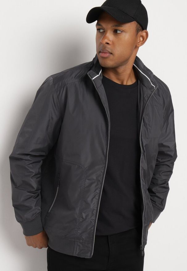 Born2be - Szara Kurtka Bomberka z Ociepleniem Nevetala. Okazja: na co dzień, na spotkanie biznesowe. Kolor: szary. Materiał: jeans. Długość rękawa: długi rękaw. Długość: długie. Styl: biznesowy, casual