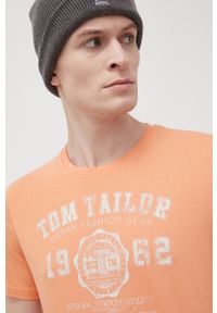 Tom Tailor T-shirt bawełniany kolor pomarańczowy z nadrukiem. Okazja: na co dzień. Kolor: pomarańczowy. Materiał: bawełna. Wzór: nadruk. Styl: casual
