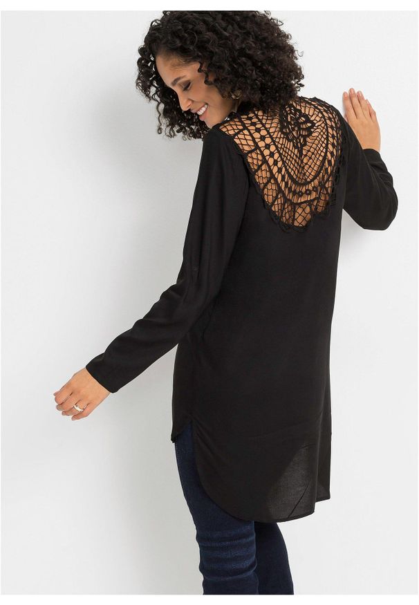 bonprix - Bluzka z mieszanki bawełny i wiskozy. Okazja: na co dzień. Kolor: czarny. Materiał: bawełna, wiskoza, koronka. Długość: długie. Wzór: koronka. Styl: casual