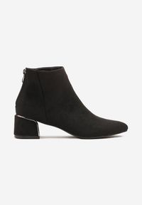 Renee - Czarne Botki Vices na Słupku o Geometrycznym Kształcie Ferrriva. Okazja: na co dzień. Kolor: czarny. Wzór: geometria. Obcas: na słupku. Styl: casual, elegancki. Wysokość obcasa: średni #4