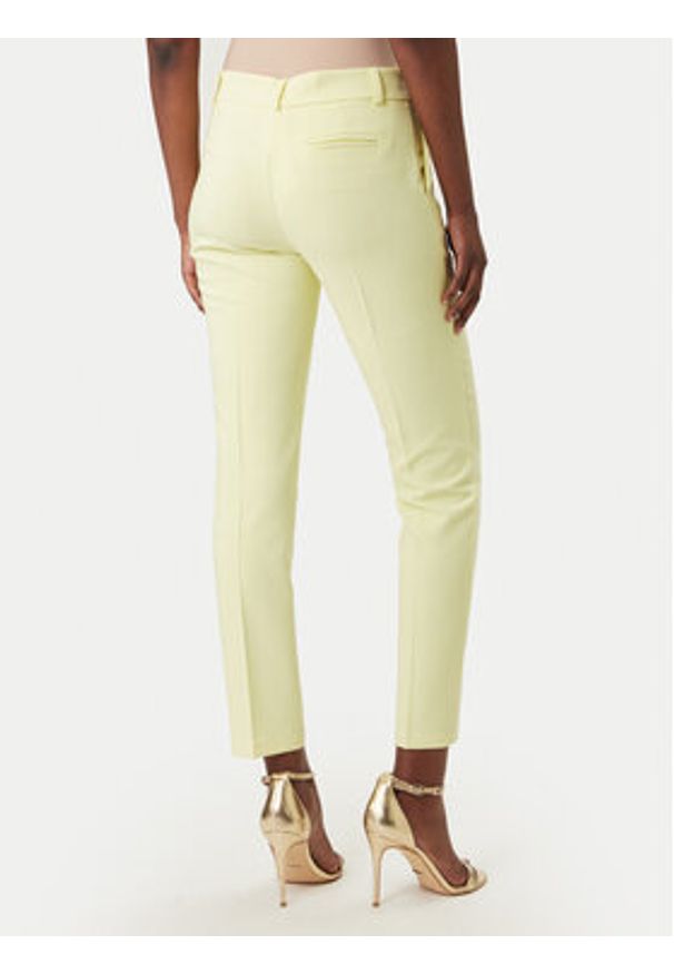 Rinascimento Spodnie materiałowe CFC0128638003 Żółty Slim Fit. Kolor: żółty. Materiał: syntetyk