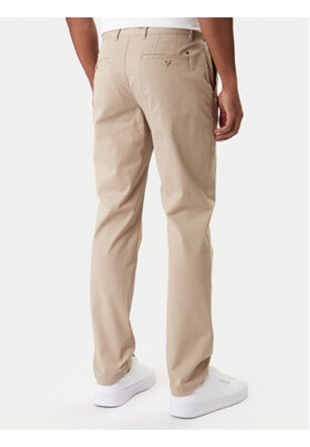 TOMMY HILFIGER - Tommy Hilfiger Chinosy Core Denton MW0MW41993 Beżowy Regular Fit. Kolor: beżowy. Materiał: bawełna