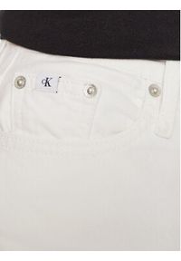 Calvin Klein Jeans Jeansy J20J222765 Biały Mom Fit. Kolor: biały #5