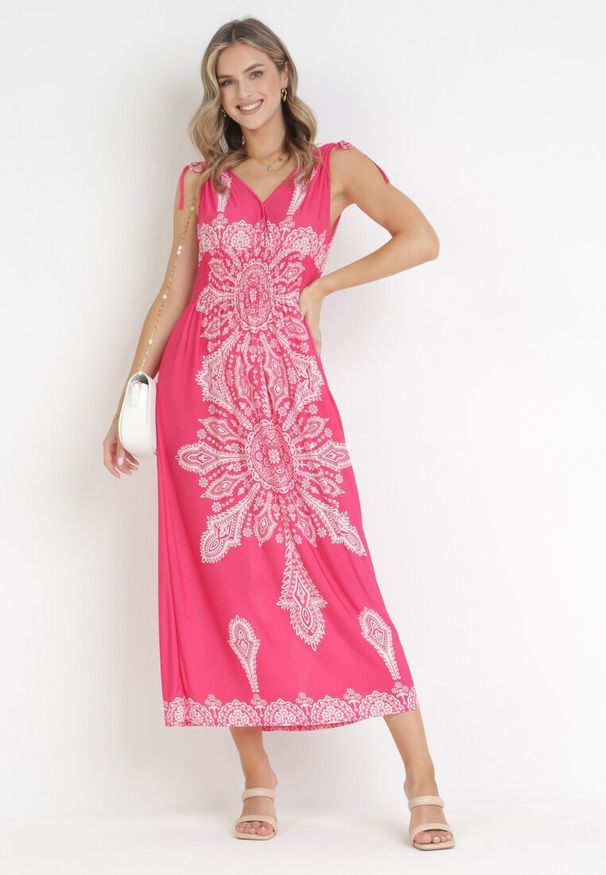 Born2be - Fuksjowa Sukienka w Stylu Boho z Gumką w Talii i Sznurkami przy Ramionach Niree. Kolor: różowy. Styl: boho