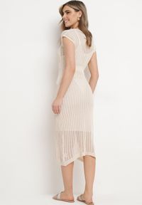 Born2be - Jasnobeżowa Ażurowa Sukienka z Krótkim Rękawem i Halką Zeliana. Kolor: beżowy. Materiał: jeans. Długość rękawa: krótki rękaw. Wzór: ażurowy. Styl: wizytowy, elegancki #6