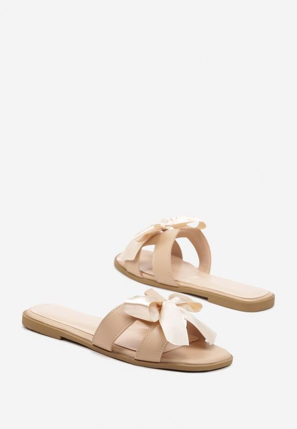 Renee - Beżowe Płaskie Klapki z Ozdobną Kokardą Vimalda. Okazja: na spacer. Kolor: beżowy. Materiał: len. Sezon: lato. Obcas: na płaskiej podeszwie