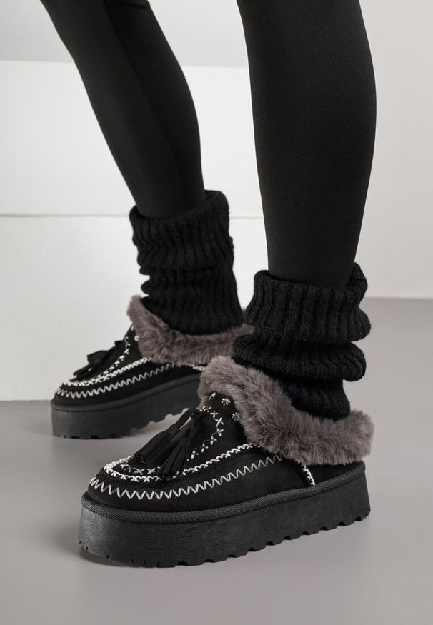 Renee - Czarne Śniegowce na Platformie Ozdobione Frędzlami i Haftem Ezivelle. Okazja: na co dzień. Kolor: czarny. Wzór: aplikacja, haft. Sezon: zima. Obcas: na platformie. Styl: casual