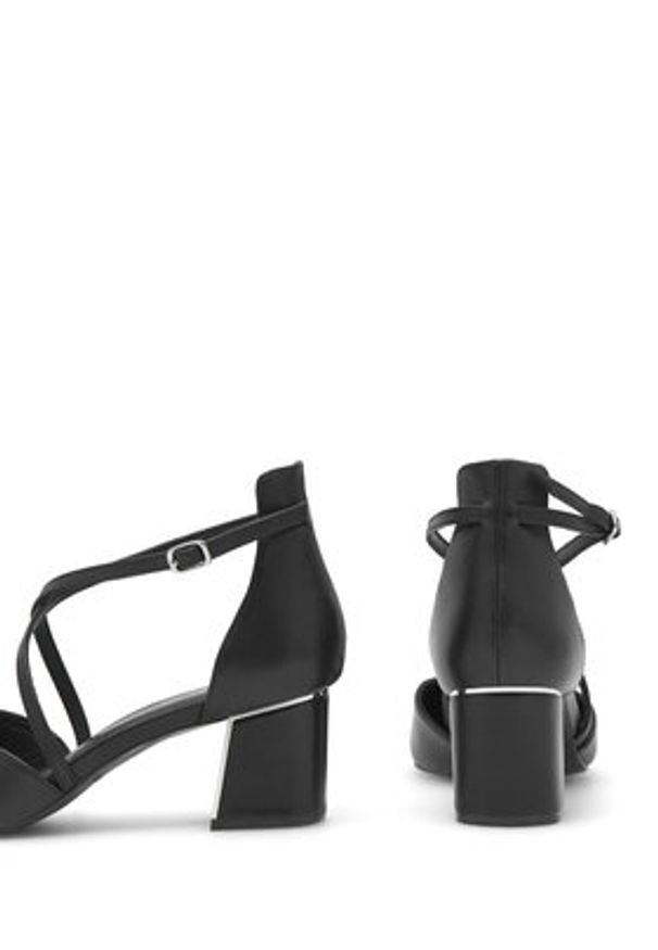 Lasocki Czółenka WYL3022-14Z Czarny. Kolor: czarny. Materiał: skóra