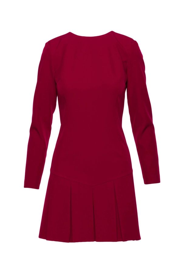 MOE - Elegancka krótka sukienka trapezowa z kontrafałdami bordowa. Okazja: na spotkanie biznesowe, do pracy. Typ kołnierza: dekolt w łódkę. Kolor: czerwony, brązowy, niebieski. Materiał: poliester, tkanina. Wzór: gładki. Typ sukienki: trapezowe. Styl: elegancki. Długość: mini