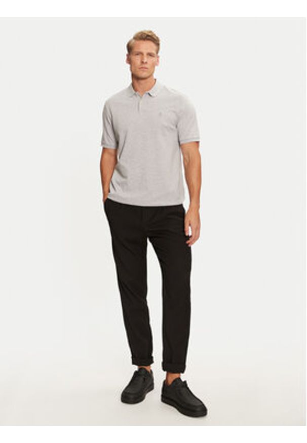 Marc O'Polo Polo B21 2230 53092 Szary Regular Fit. Typ kołnierza: polo. Kolor: szary. Materiał: bawełna