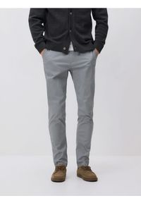 Reserved - Spodnie chino slim fit - jasnoszary. Kolor: szary. Materiał: tkanina, bawełna