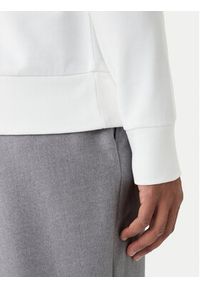 Calvin Klein Bluza Hero Logo K10K112956 Biały Comfort Fit. Kolor: biały. Materiał: bawełna #2