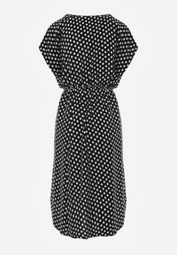 Renee - Czarno-Biała Sukienka z Bawełny o Rozkloszowanym Kroju z Gumką w Talii Emilla. Okazja: na co dzień, do pracy, na spotkanie biznesowe. Kolor: czarny. Materiał: bawełna. Długość rękawa: krótki rękaw. Typ sukienki: rozkloszowane. Styl: casual, biznesowy, elegancki #8