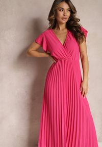 Renee - Fuksjowa Plisowana Sukienka Maxi o Rozkloszowanym Kroju z Kopertowym Dekoltem Ofilva. Kolor: różowy. Typ sukienki: kopertowe. Styl: elegancki. Długość: maxi #3