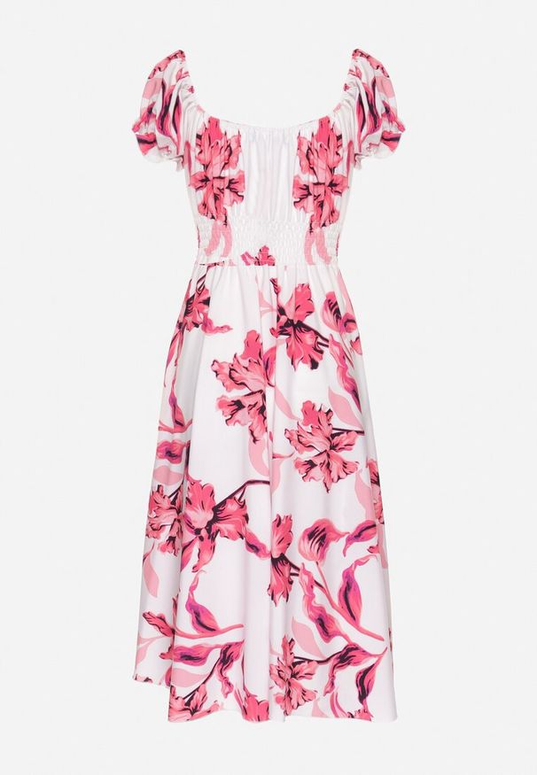 Born2be - Jasnobeżowa Sukienka w Kwiaty z Dekoltem Łódką z Bawełną o Rozkloszowanym Kroju Annilva. Okazja: na co dzień, na spacer, na imprezę. Typ kołnierza: dekolt w łódkę. Kolor: beżowy. Materiał: bawełna. Długość rękawa: krótki rękaw. Wzór: kwiaty. Sezon: wiosna, lato. Styl: klasyczny, casual, elegancki