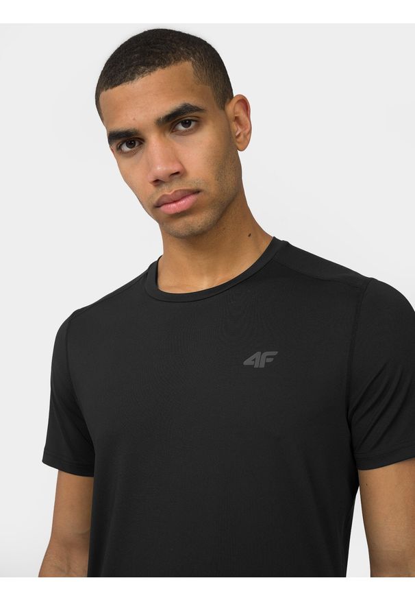 4f - 4F Koszulka treningowa regular szybkoschnąca męska 3XL. Kolor: czarny. Materiał: dzianina, materiał