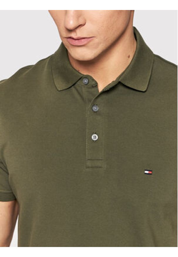 TOMMY HILFIGER - Tommy Hilfiger Polo 1985 MW0MW17771 Zielony Slim Fit. Typ kołnierza: polo. Kolor: zielony. Materiał: bawełna