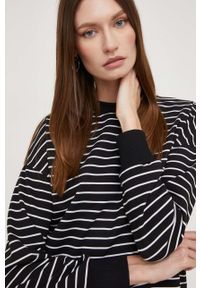 Answear Lab bluza bawełniana damska kolor czarny wzorzysta. Kolor: czarny. Materiał: bawełna. Długość rękawa: długi rękaw. Długość: długie. Styl: wakacyjny #1