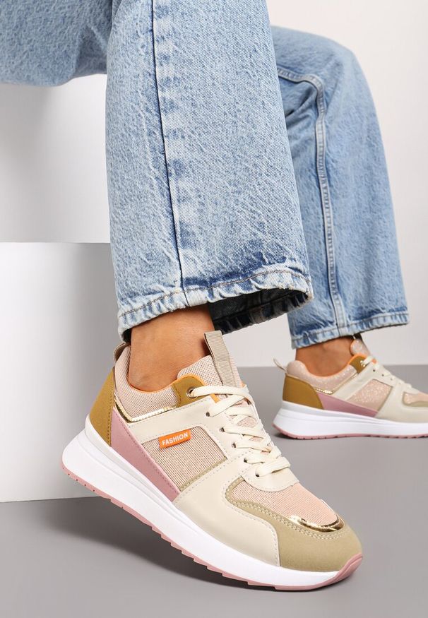 Born2be - Ciemnobeżowe Sneakersy Phinala. Wysokość cholewki: przed kostkę. Kolor: beżowy. Materiał: dresówka, jeans, materiał. Szerokość cholewki: normalna. Wzór: aplikacja, kolorowy. Obcas: na płaskiej podeszwie