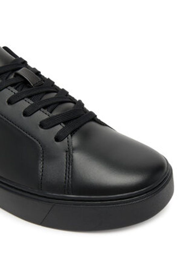 Calvin Klein Jeans Sneakersy YM0YM01435 Czarny. Kolor: czarny. Materiał: skóra