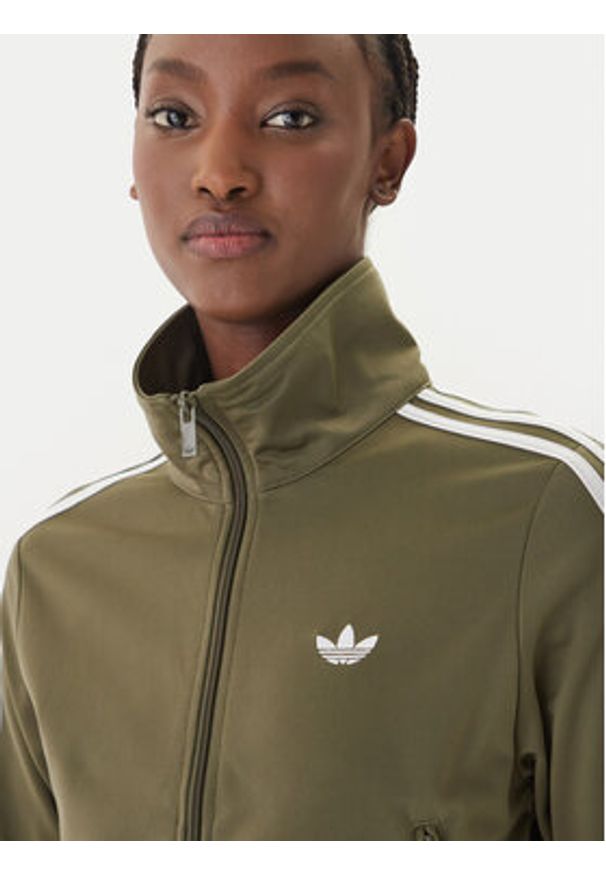 Adidas - adidas Bluza Firebird Classic KQ6531 Zielony Regular Fit. Kolor: zielony. Materiał: syntetyk