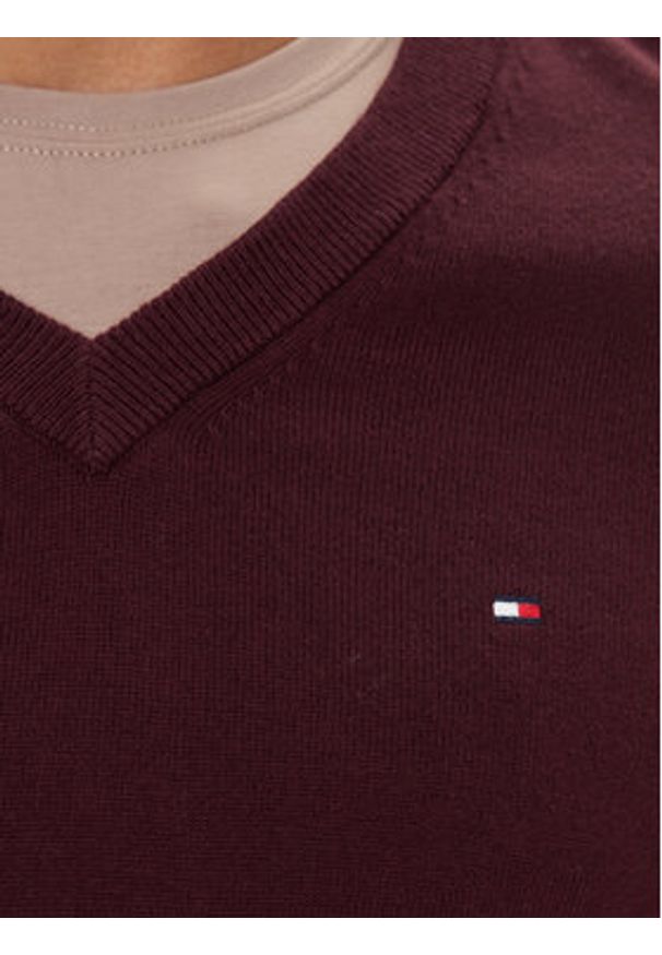 TOMMY HILFIGER - Tommy Hilfiger Sweter MW0MW28047 Bordowy Regular Fit. Kolor: czerwony. Materiał: bawełna