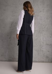 Renee - Granatowy Garniturowy Komplet Spodnie o Szerokim Kroju i Kamizelka z Paskiem Danynril. Kolor: niebieski #4