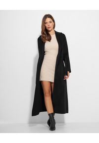 Elisabetta Franchi - ELISABETTA FRANCHI - Wełniany płaszcz z dodatkiem kaszmiru. Kolor: czarny. Materiał: wełna, kaszmir. Styl: klasyczny #1