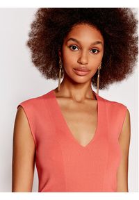 Ted Baker Sukienka codzienna Novari 259950 Koralowy Slim Fit. Okazja: na co dzień. Kolor: pomarańczowy. Materiał: syntetyk. Typ sukienki: proste. Styl: casual