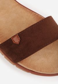 Renee - Brązowe Sandały VICES w Stylu Basic z Paskiem z Klamerką Loretha. Okazja: na co dzień. Zapięcie: pasek. Kolor: brązowy. Styl: casual, street #4