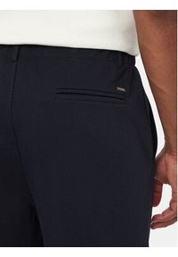 Guess Spodnie materiałowe M6YB13 K4252 Granatowy Regular Fit. Kolor: niebieski. Materiał: bawełna #2