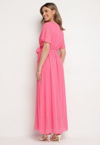 Born2be - Fuksjowa Brokatowa Sukienka Koktajlowa Ozdobiona Paskiem Ziliane. Okazja: na imprezę. Kolor: różowy. Wzór: aplikacja. Styl: wizytowy #5