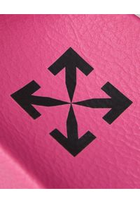 OFF-WHITE - Różowe klapki z logo. Okazja: na plażę, na spacer. Kolor: różowy, wielokolorowy, fioletowy. Materiał: guma. Wzór: aplikacja. Styl: wakacyjny #5