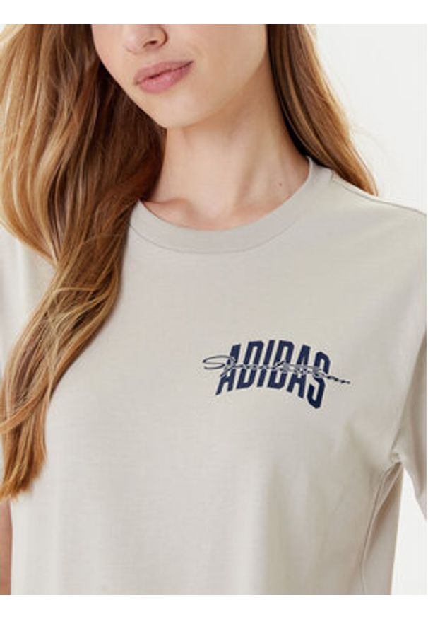 Adidas - adidas T-Shirt Collegiate Graphic JM4348 Beżowy Regular Fit. Kolor: beżowy. Materiał: bawełna