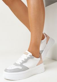 Born2be - Biało-Szare Sneakersy Wiki. Wysokość cholewki: przed kostkę. Nosek buta: okrągły. Kolor: biały. Materiał: materiał. Szerokość cholewki: normalna #4