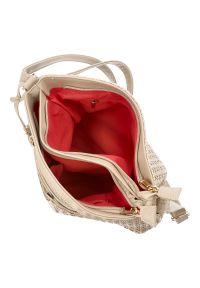 Torebka damska Rieker, z tekstylnego materiału o plecionej strukturze z regulowanym paskiem na ramię praktyczną kieszenią z przodu i lekką wygodną fo. Kolor: beżowy. Wzór: motyw zwierzęcy. Sezon: lato. Materiał: skórzane. Styl: casual, elegancki, wakacyjny. Rodzaj torebki: na ramię #8